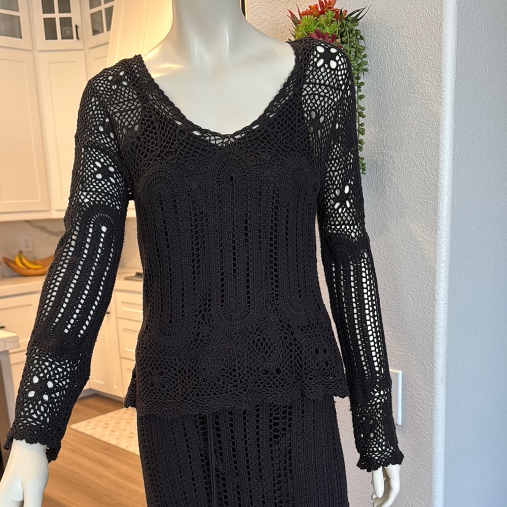 Black Crochet 2-Piece Set Long Sleeve Top & Long Skirt M